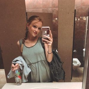 Meet your Posher, Abigale